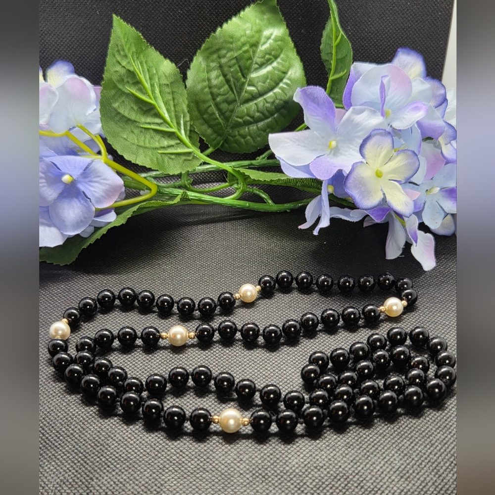 Onyx and Pearl Beaded Necklace